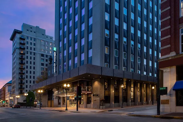 Embassy Suites by Hilton Knoxville Downtown 5