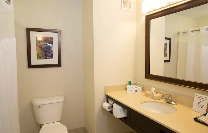 Holiday Inn Express & Suites Cherokee/Casino by IHG 4
