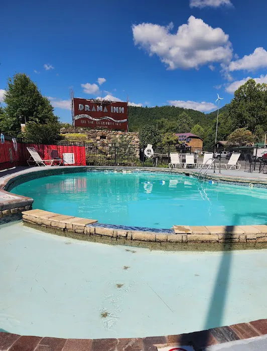 Drama Inn, Cherokee NC 4