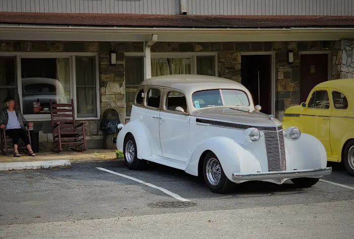 Drama Inn, Cherokee NC 4
