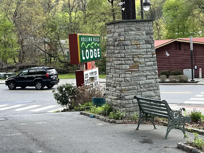 Rolling Hills Lodge 4