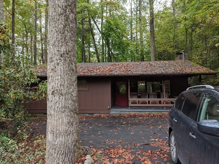 Cabins at Twinbrook Resorts 4