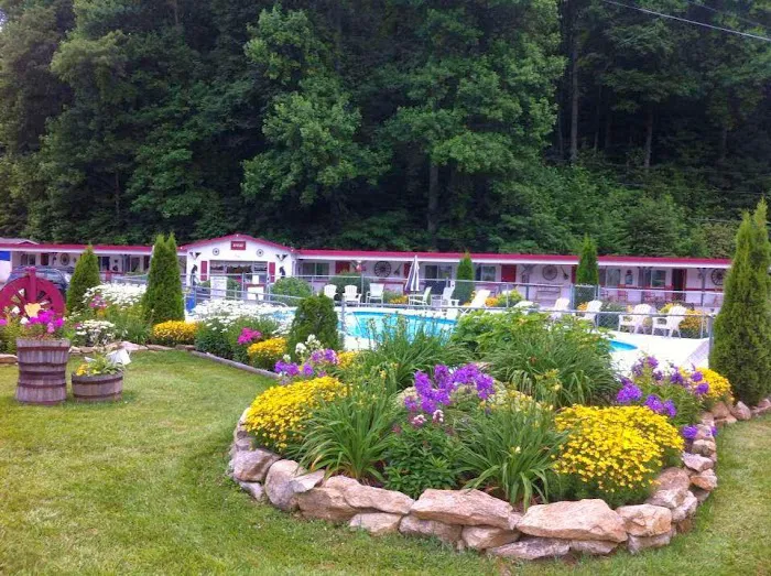 A Holiday Motel 4