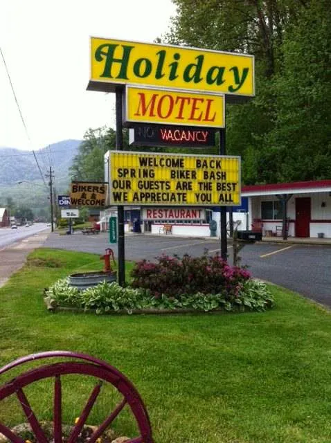 A Holiday Motel 4