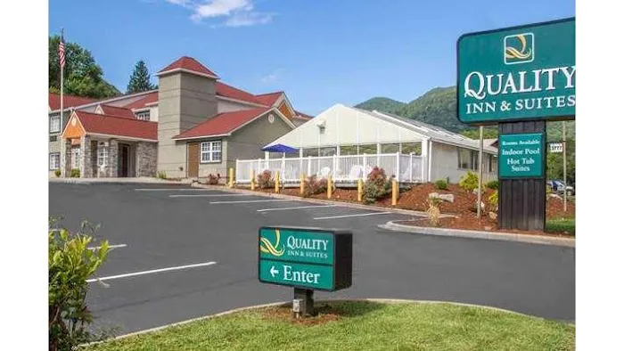 Quality Inn & Suites Maggie Valley - Cherokee Area 4