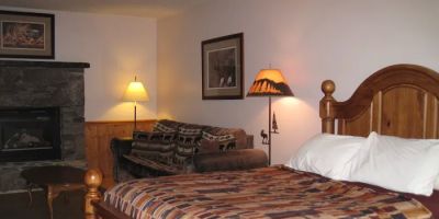 Jonathan Creek Inn and Villas
