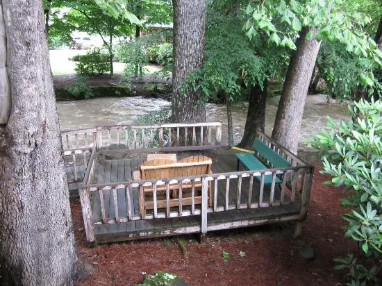 Jonathan Creek Inn and Villas 4