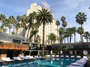 Best Hotels Near Hollywood Boulevard in Los Angeles: Top Stays for an Amazing Experience