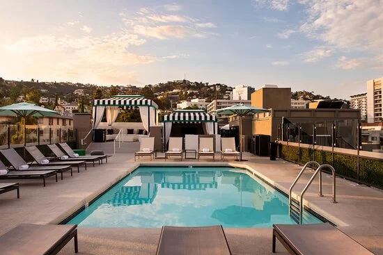Affordable Hotels with Free Wi-Fi in Los Angeles for Budget Travelers