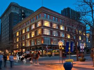 Best Hotels Near Denver’s 16th Street Mall for Every Traveler's Need