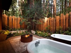 Best Hotels Near Big Sur for a Peaceful Getaway