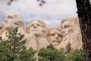 Best Hotels Near Mount Rushmore National Memorial for a Memorable Stay