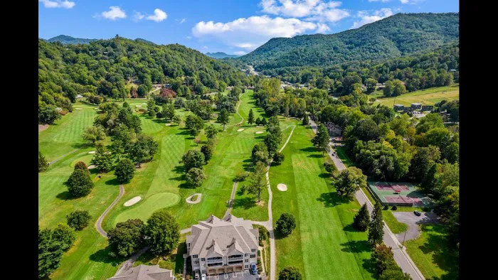 Peppertree Maggie Valley Resort Villas and Inn 4