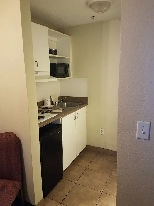 Live In Lodge Lithia Springs 4