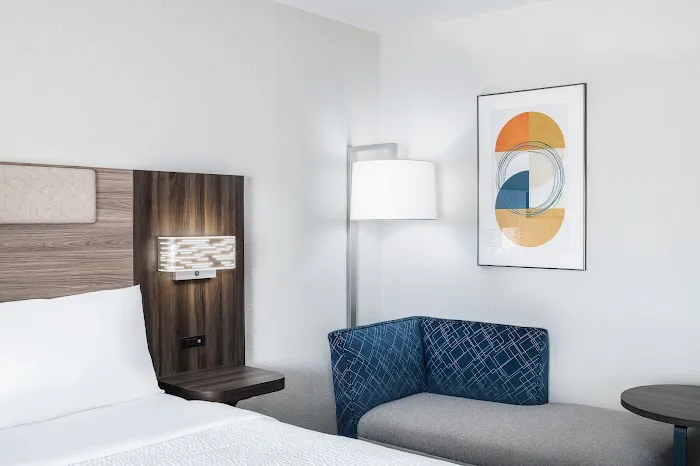 Holiday Inn Express Atlanta West - Theme Park Area by IHG 4