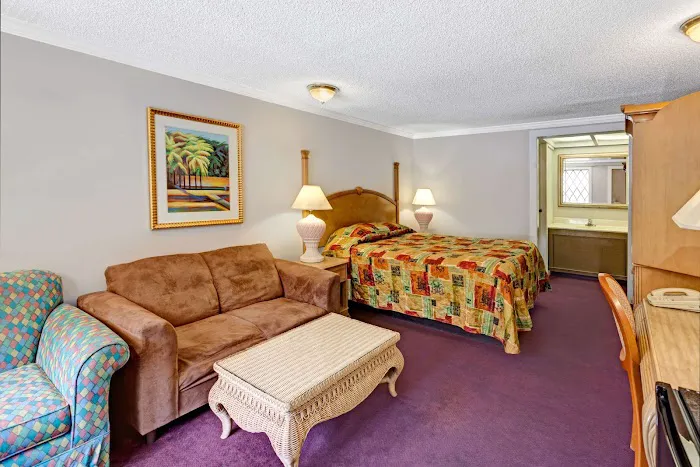 Knights Inn Austell 5