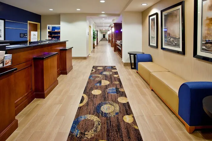 Hampton Inn & Suites ATL-Six Flags 4