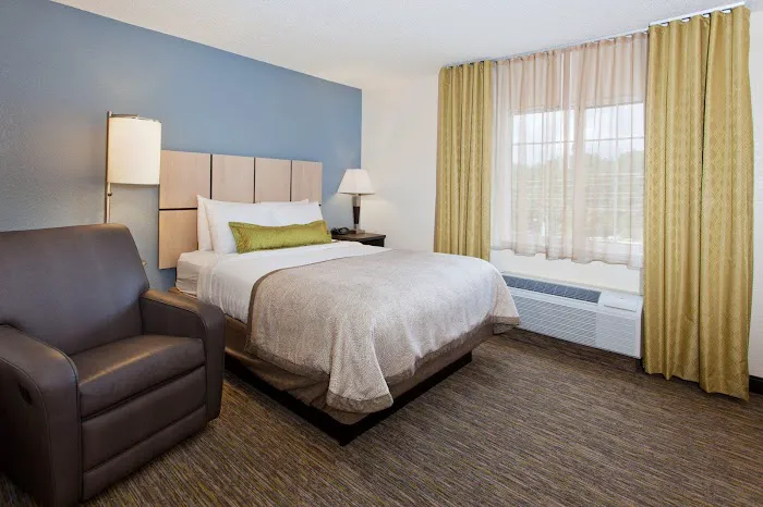 Sonesta Simply Suites Knoxville 4