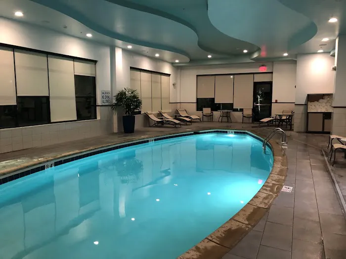 Embassy Suites by Hilton Knoxville West 4