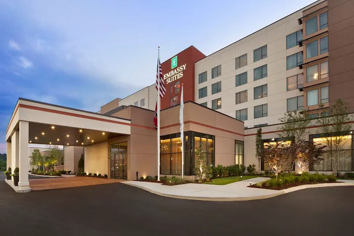 Embassy Suites by Hilton Knoxville West 4