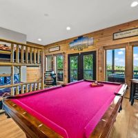 Lonesome Pine Lodge by Smoky Retreats ico