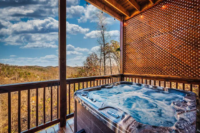 Lonesome Pine Lodge by Smoky Retreats 4