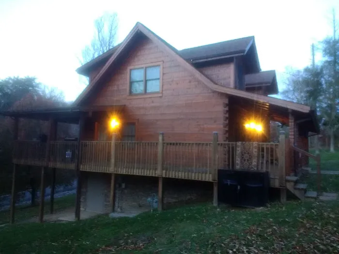 Maples Ridge Vacation Rentals - Bears Den 4