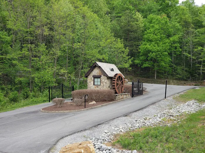 Pigeon forge 4