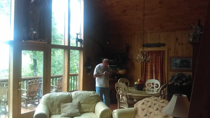 Maples Ridge Vacation Rentals:Emerald Forest 4