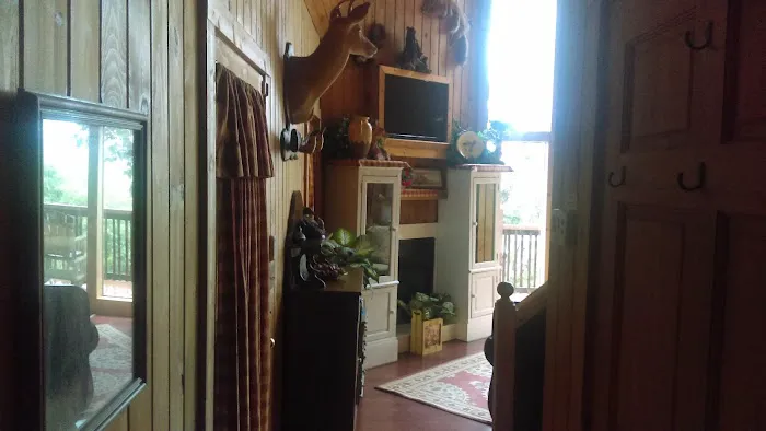 Maples Ridge Vacation Rentals:Emerald Forest 4