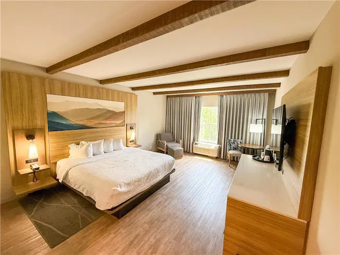 Hampton Inn & Suites Cashiers-Sapphire Valley 4