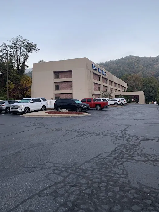 Bay Mountain inn Cherokee Smoky Mountains 4