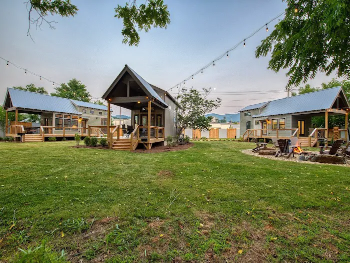 Water 65 : A Luxury Tiny Home Resort 4