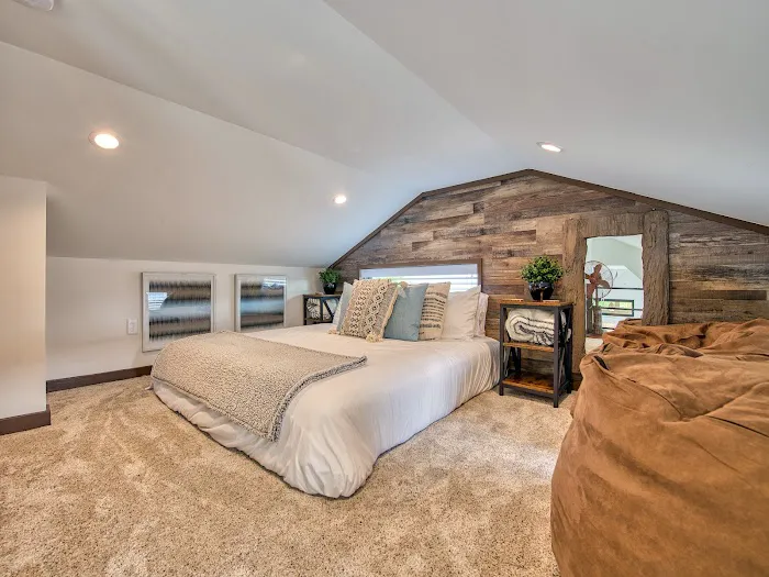 Water 65 : A Luxury Tiny Home Resort 4