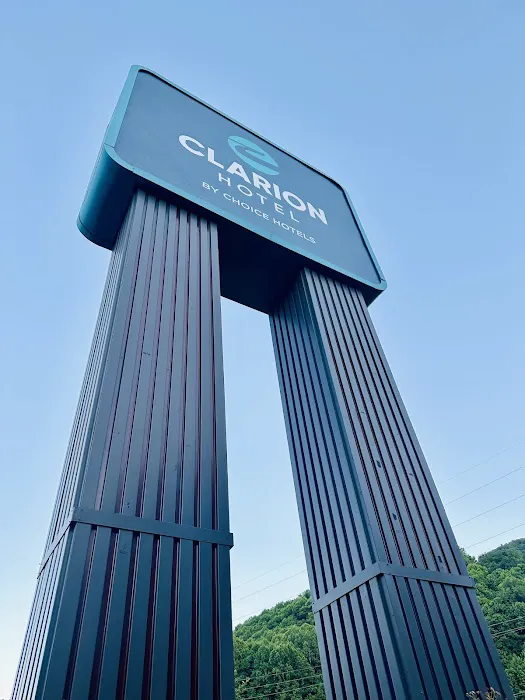 Clarion Hotel and Conference Center 4