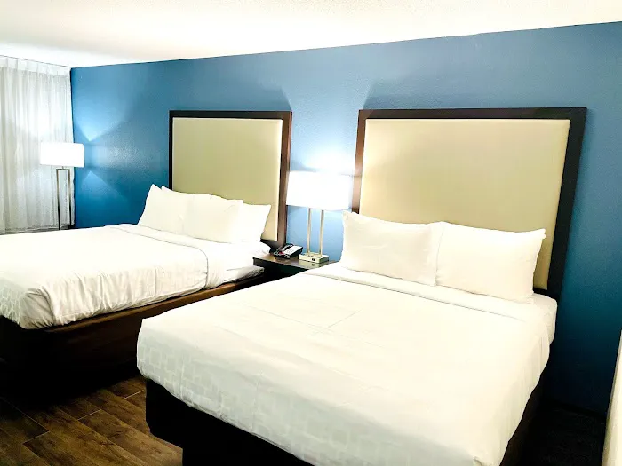 Clarion Hotel and Conference Center 4
