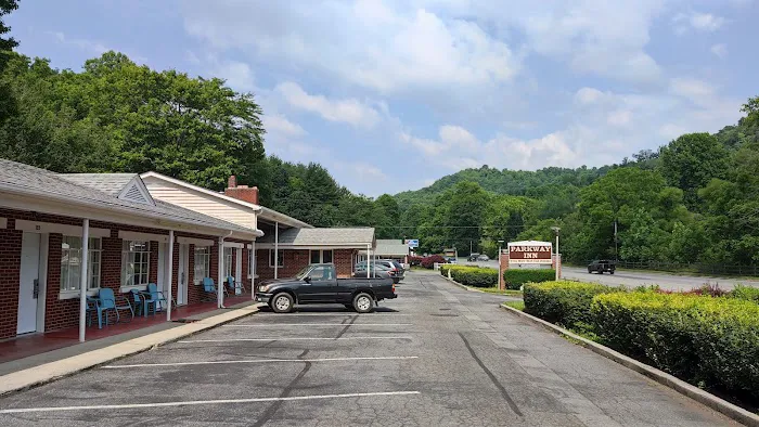 Parkway Inn 4