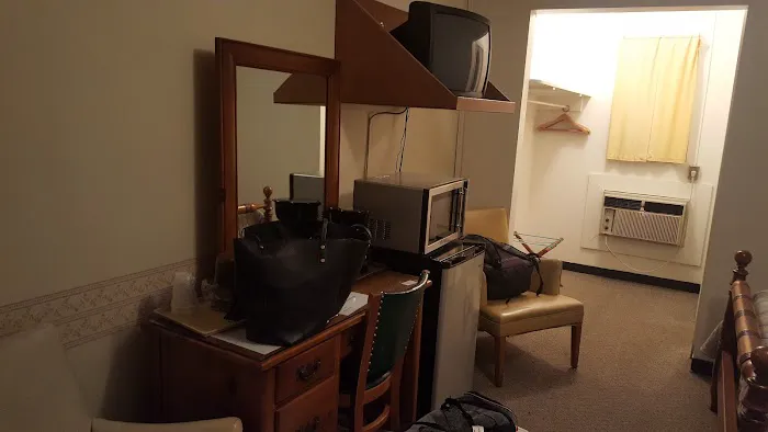 Parkway Inn 4