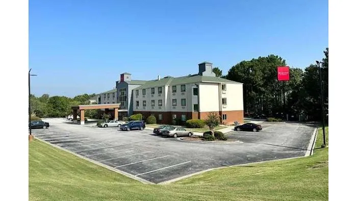 Ramada by Wyndham Lithia Springs Atlanta 4