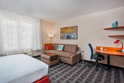 TownePlace Suites Knoxville Cedar Bluff 4
