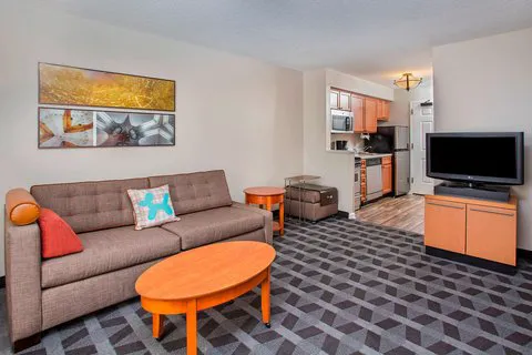 TownePlace Suites Knoxville Cedar Bluff 4