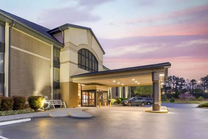 Best Western Plus Knoxville Cedar Bluff 4