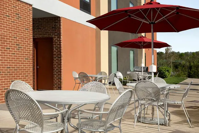Home2 Suites by Hilton Knoxville West 4