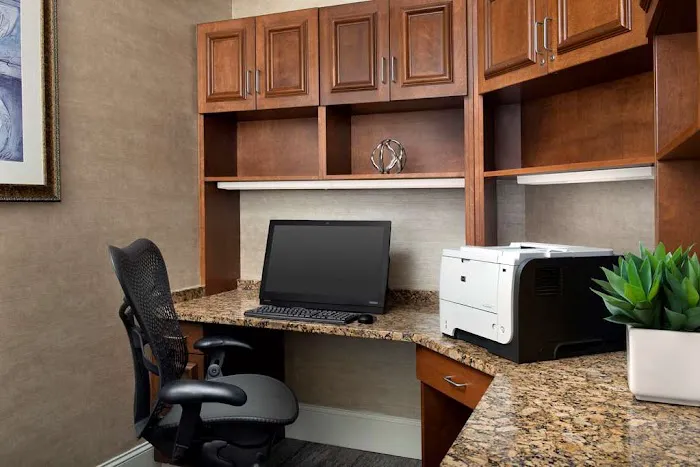 Hilton Garden Inn Knoxville West/Cedar Bluff 4
