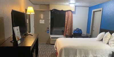 Days Inn by Wyndham Knoxville West