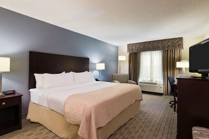 Holiday Inn Knoxville West- Cedar Bluff Rd 5