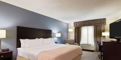 Holiday Inn Knoxville West- Cedar Bluff Rd