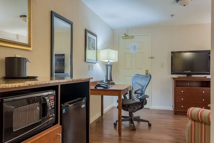 Country Inn & Suites by Radisson, Knoxville at Cedar Bluff, TN 5