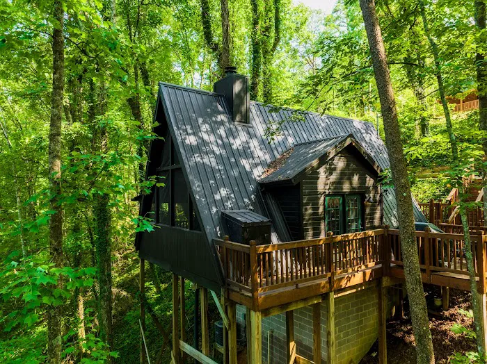 Hillside Hideaway Cabin 4