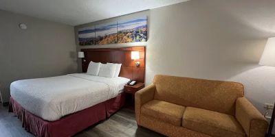 Days Inn by Wyndham Knoxville East